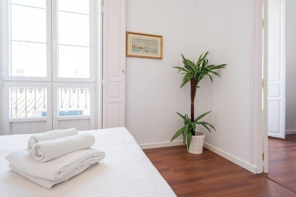 Sunny Apartment
